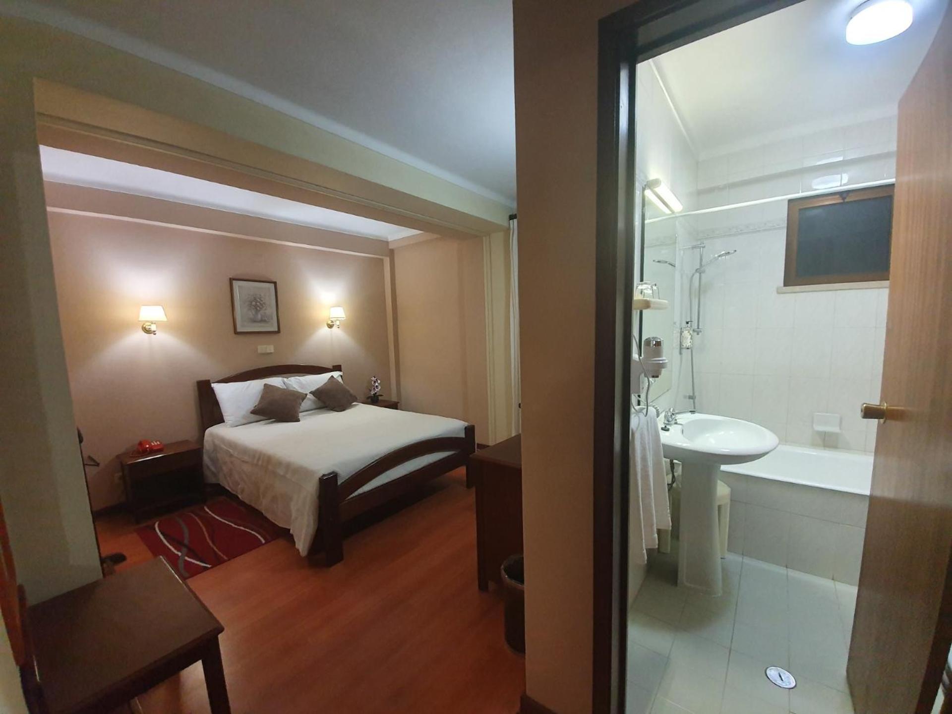 Hotel Peninsular Monte Real Esterno foto