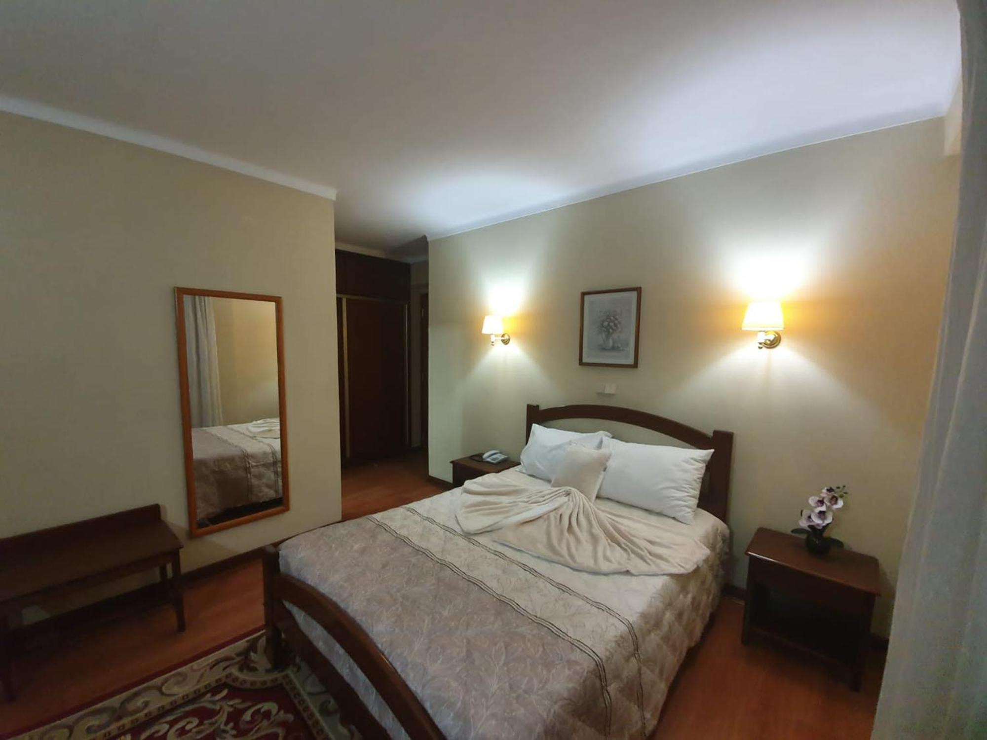 Hotel Peninsular Monte Real Esterno foto